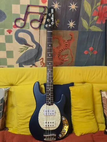 Baixo Musicman SUB USA 18v