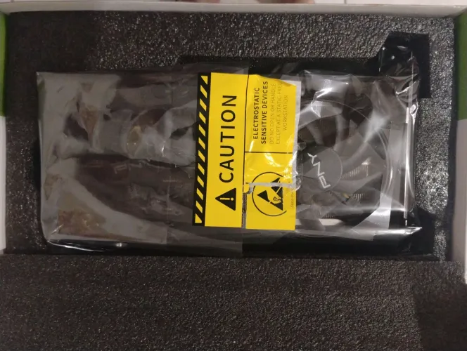 RTX 5060 TI 8G PNY NOVA ABERTA APENAS PARA TESTE. 1 ANO DE GARANTIA PELA MARCA.