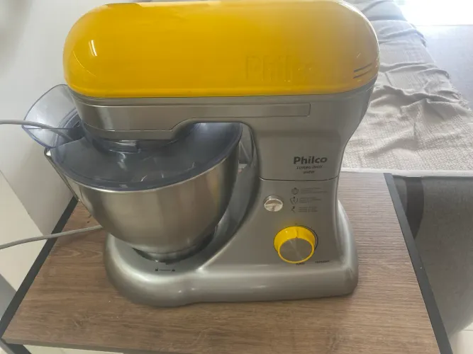 Batedeira planetária 800w turbo 220v