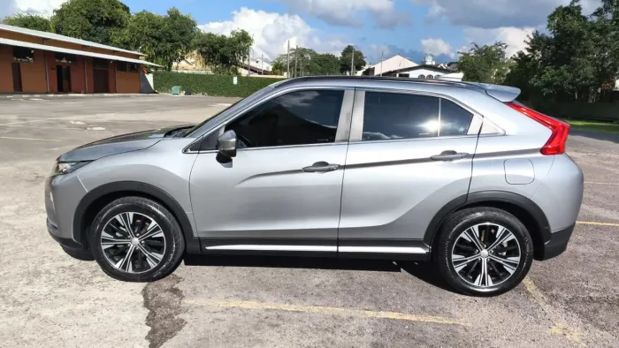 Mitsubishi Eclipse Cross HPE 1.5 16V 165cv AUT 2020