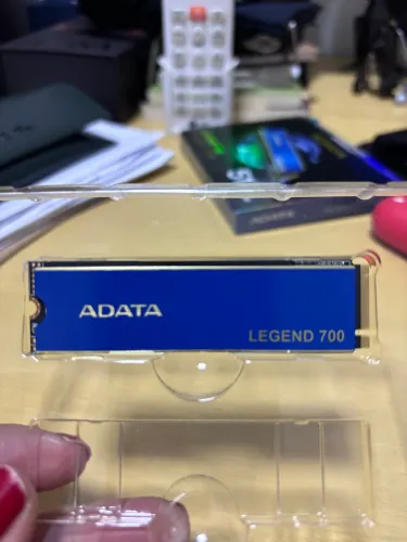 SSD ADATA LEGEND 700 512GB NVMe M.2 - Excelente estado