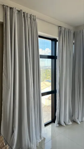Cortina trilho suíço 6,00x2,45m 