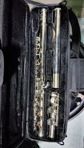 OPORTUNIDADE IMPERDÍVEL - Glory Flute Gfl-130 USADA EM EXCELENTE ESTADO - SEMINOVO!