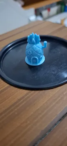Batavinho Suspresa, Bob Esponja (Casa do Bob Esponja, Azul)