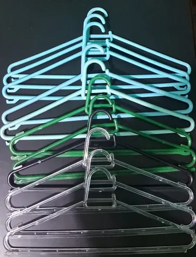 Conjunto 10 cabides cores sortidas