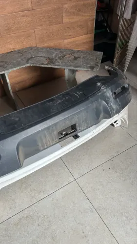 Para-choque traseiro Uno Atractive