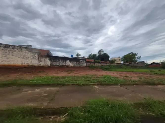 Terreno V4B à venda na Villa Zillo em Bauru SP, plano documentação em ordem