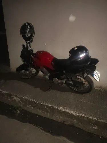 Moto extra 14 mil rodados troca por carro