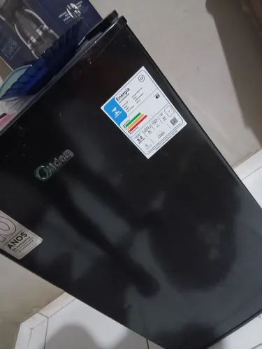 Frigobar tecnologia inverter Midea