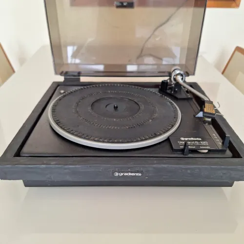 Toca-discos Gradiente Garrard S-125