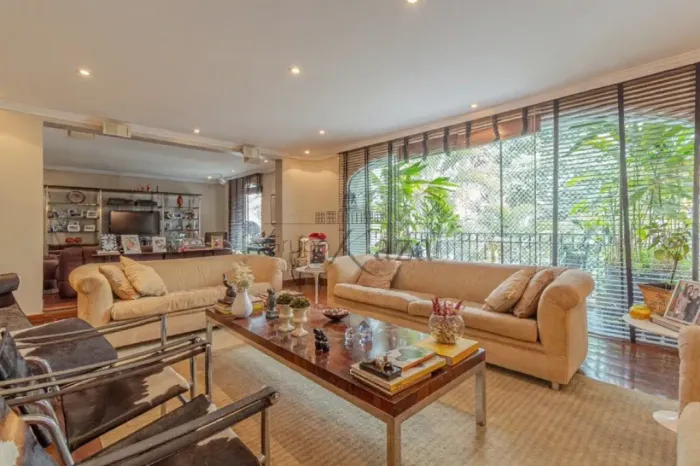 Apartamento - Jardim Paulista - 4 Dormitórios - 276m².