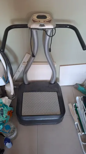 Plataforma Vibratória Profissional - Ideal para Saúde e Bem-Estar
