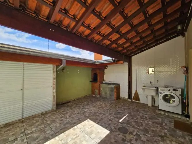 Sobrado em condomínio à venda em Sumaré, Parque Villa Flores, com 3 quartos,2 banheiros e 