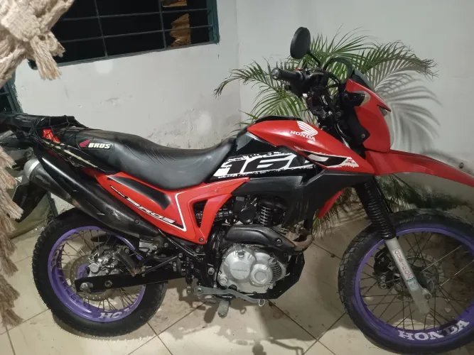 Vende e troca por carro