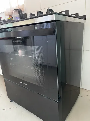 Fogão Brastemp 5 Bocas Preto com Mesa de Vidro - Semi Novo