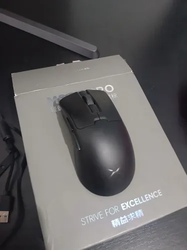 Mouse Delux m900pro 8k com dock de carregamento