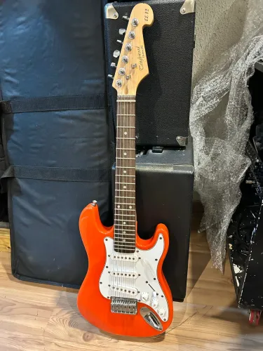 Guitarra Tanglewood mini