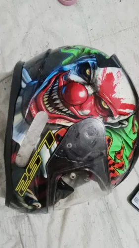 Capacete