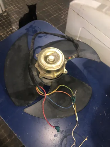 Motor mais a hélice do ar condicionado Splinger 220 vts