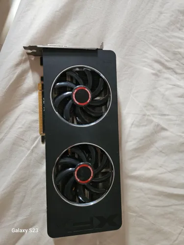 Placa de vídeo R9 280x, xfx