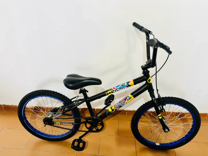 Bicicleta aro 20 semi nova