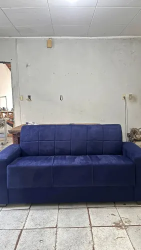 Vende se este sofá