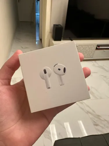 AirPods 4 novo na caixa