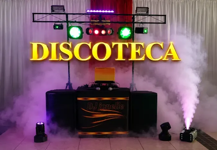 DJ Discoteca completa. Som & iluminação + DJ
