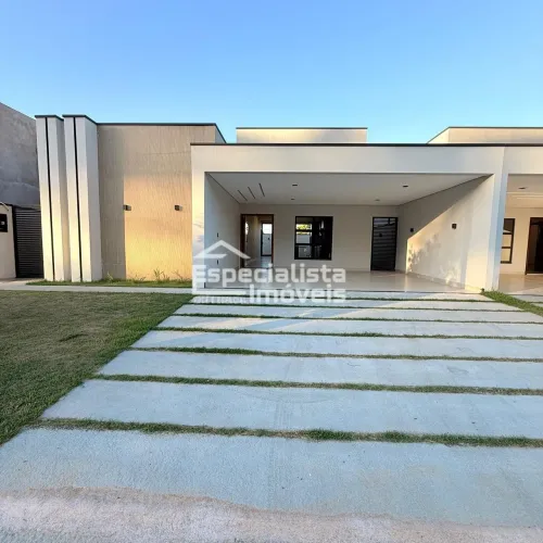 LINDA CASA NOVÍSSIMA EM COND. APENAS R$ 890 mil
