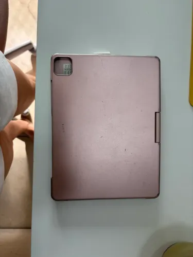Edaiser capa giratória com teclado para IPad Air 4th