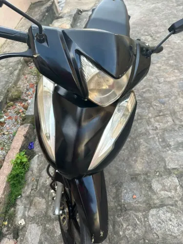 AVELLOZ 2023 POR APENAS 3.300