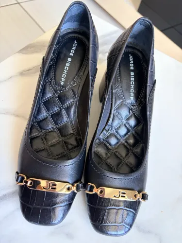 Sapato Feminino Jorge Bischoff Preto