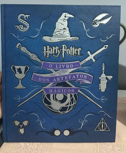 Harry Potter Livro dos Aterfatos Mágicos