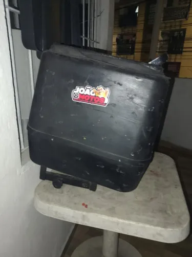 Baú mais suporte para bros160