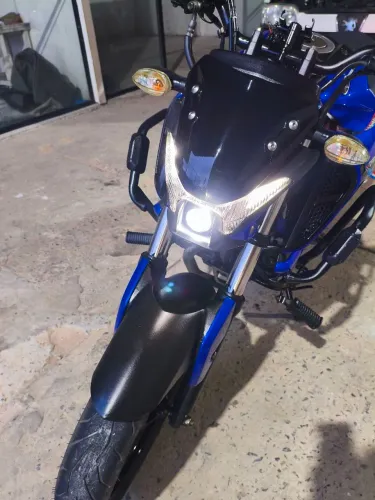 FZ15 2023 Azul em perfeito estado 