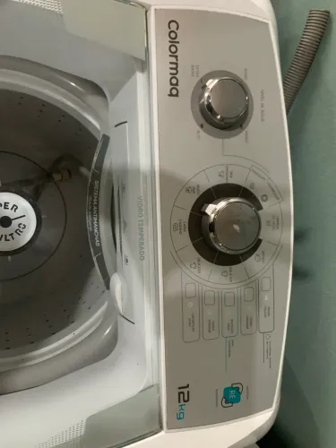 Vendo esse máquina de lavar semi nova 12 kg poucos meses de uso