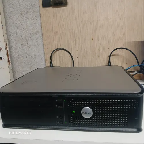 Vendo esse computador DEL  DDR3 Windows 10 pro funcionando tudo perfeitamente  4G de RAM  