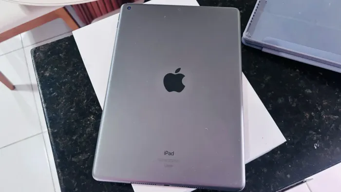 iPad 7ª geração 32GB + Apple Pencil original