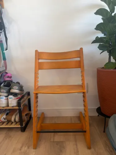 Cadeira de alimentação tripp trapp stokke - VERSÃO 1