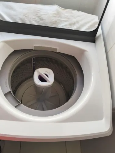 Máquina semi nova