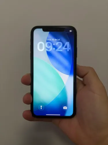 iPhone 11 128GB Preto