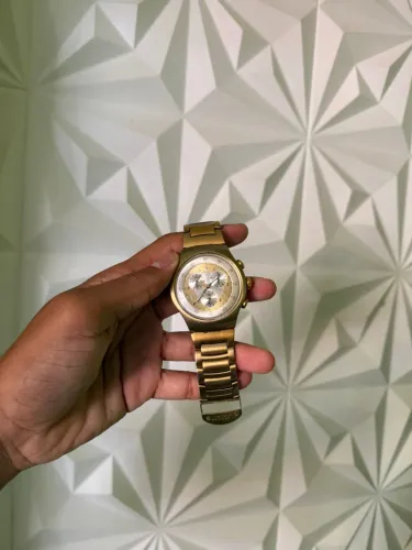 Swatch pirâmide oportunidade
