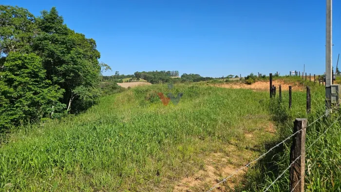 Refúgio de 4.397 m em Contenda Terreno com Vista e Natureza
