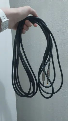 CABO P10 P10 SANTO ÂNGELO 2 METROS E SUPORTE PARA PARTITURA