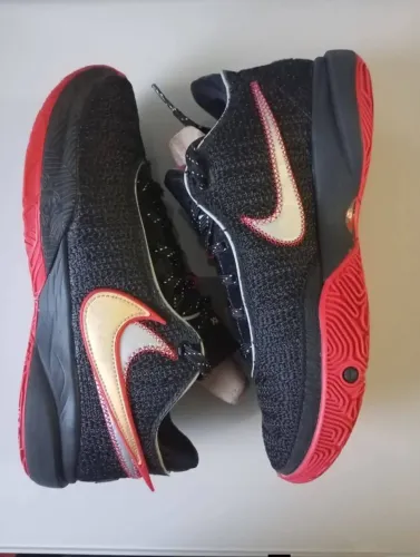 Lebron XX Trinity Original tamanho 40/8,5us