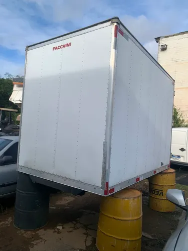 Baú Facchini para Kia ou Hr
