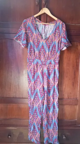 Macacão feminino estampado 
