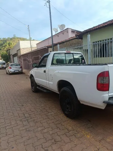 Chevrolet S10 P-up Colina 2.8 TDI 4x2/4x4 CS Dies. 2005