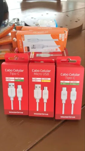 Cabo USB Celular 