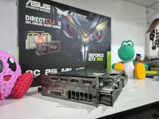 Placa de vídeo GeForce GTX 960 4gb STRIX